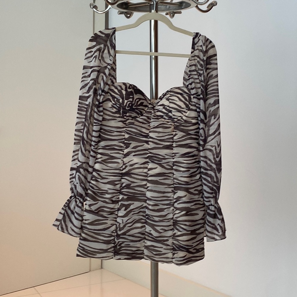 Runaway dress